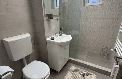 Аренда комфортных 2-комнатных апартаментов с отдельной кухней, Tomis Nord, Констанца, Румыния